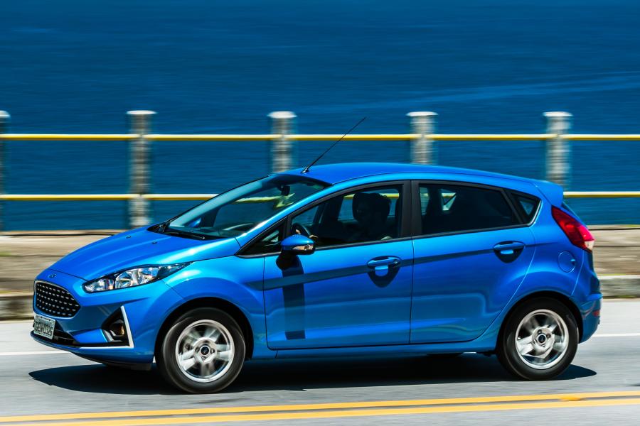  Ford Fiesta SEL 2017 года  (LA) (фото 7 из 17)